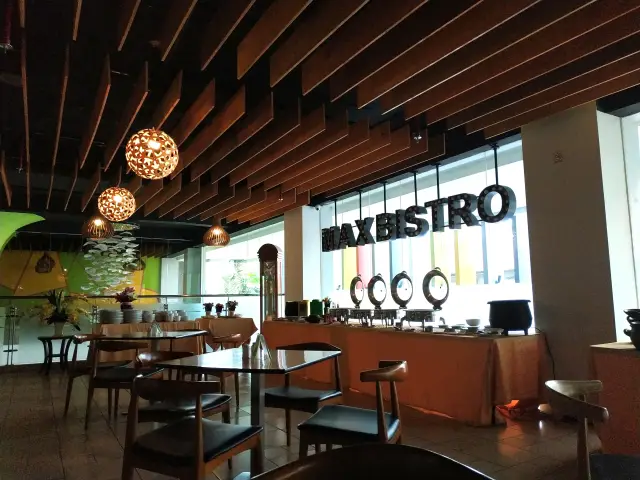 Gambar Makanan MaxBistro - MaxOne Hotel 7