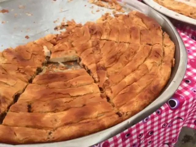 İzzet Unlu Mamulleri'nin yemek ve ambiyans fotoğrafları 19