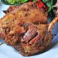 Gambar Makanan Ayam Bakar Penyet, Ayam Goreng Kremes Dan Soto Lamongan Cak Wito, Lapangan Bola 4