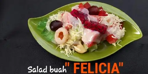 Salad Buah Taman Macan, Balaikota