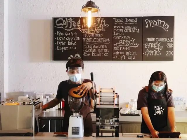 Ben and Jony (Cashier Counter)