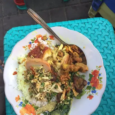 Gambar Makanan Nasi Ayam Men Weti 5