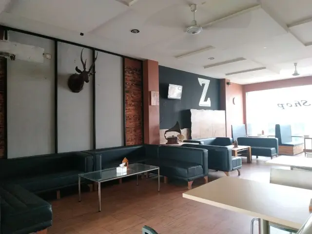 Gambar Makanan Coffee Shop - Hotel Sentra Boutique 2
