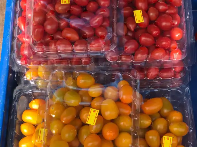 Fresh Fruits & Vegetable Stalls Food Photo 9