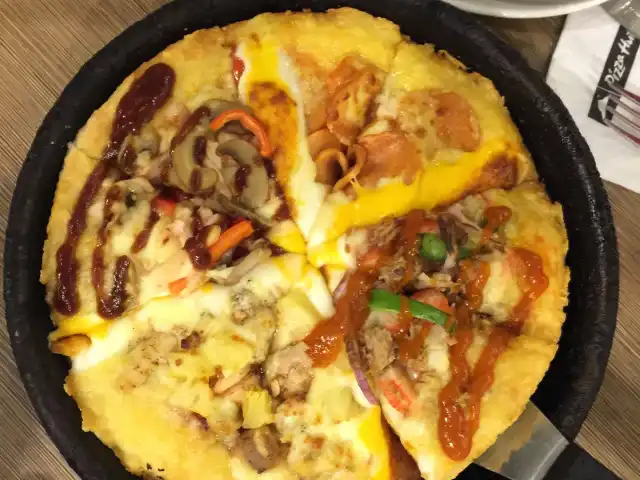 Pizza Hut Food Photo 12