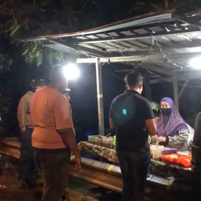 Nasi Lemak Aneka Lauk