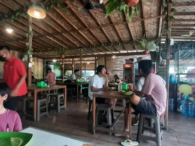 Warung H.Roni