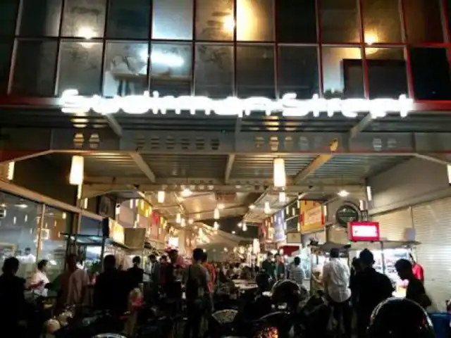 Gambar Makanan Sudirman Street 4