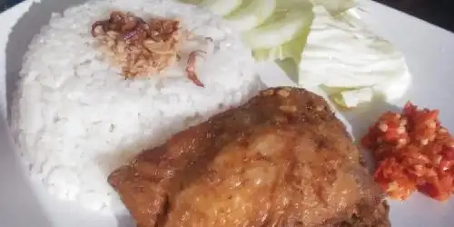 Din Masakan Rumahan, Laweyan