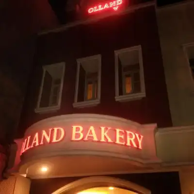 Holland Bakery