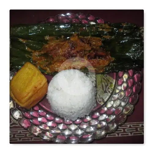 Gambar Makanan Ayam Bakar & Goreng Bumbu Rujak 'RORO', Pondok Betung 5