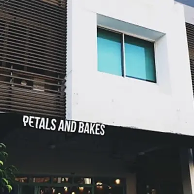 Petals and Bakes Cafe