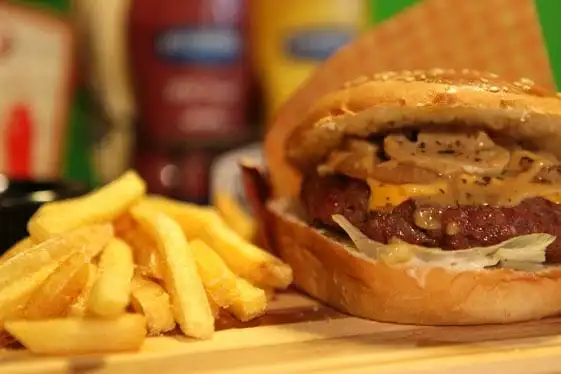 Retro Burger'nin yemek ve ambiyans fotoğrafları 9