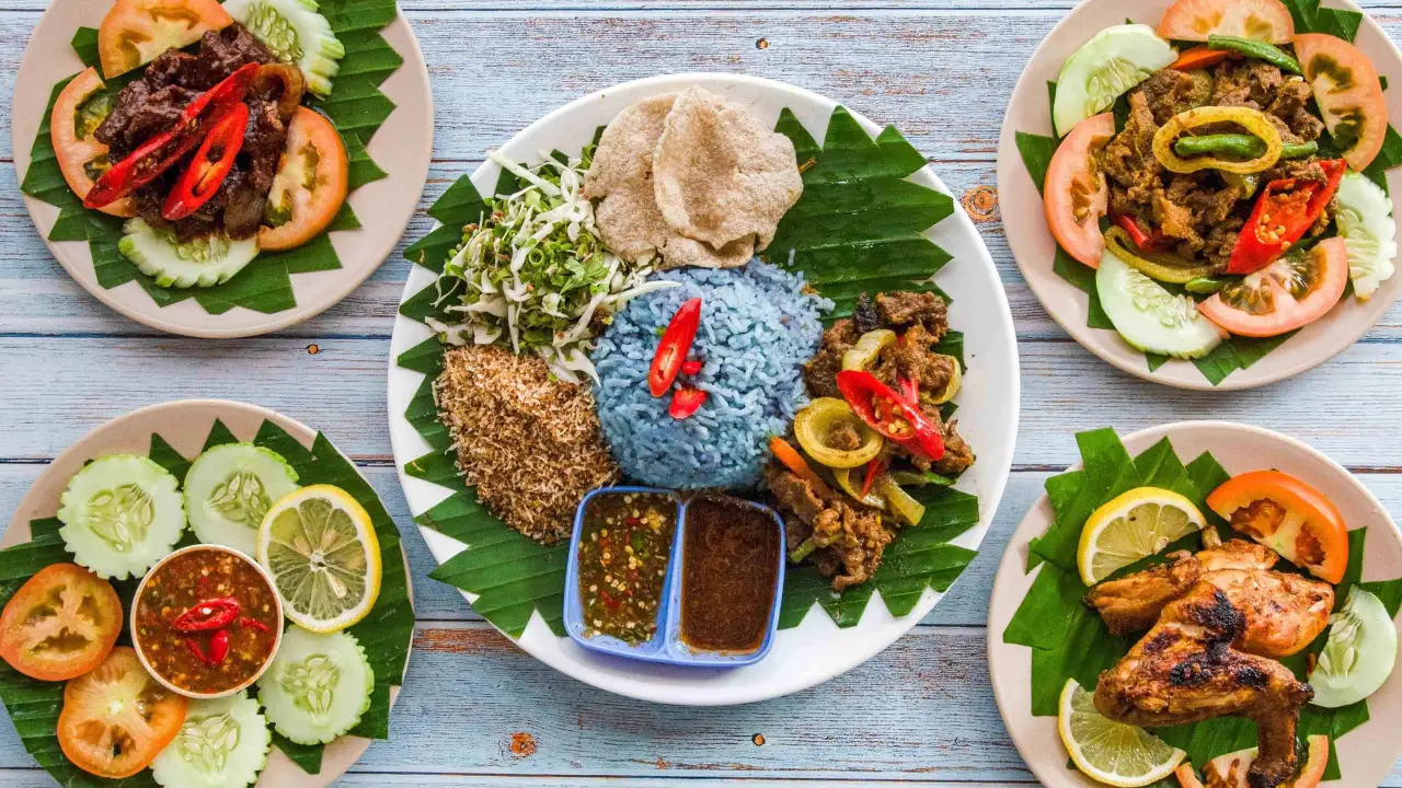 Watie Nasi Kerabu Damansara Damai