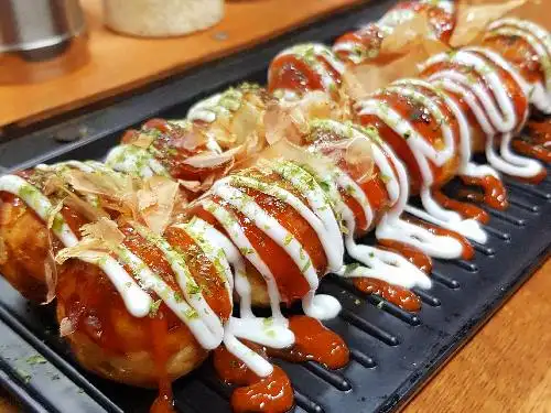 Mas BrOo Takoyaki & Mozarella Corndog, Golden Prawn II