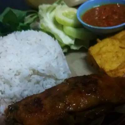 Ayam Presto Kang Ridwan, Mapanget