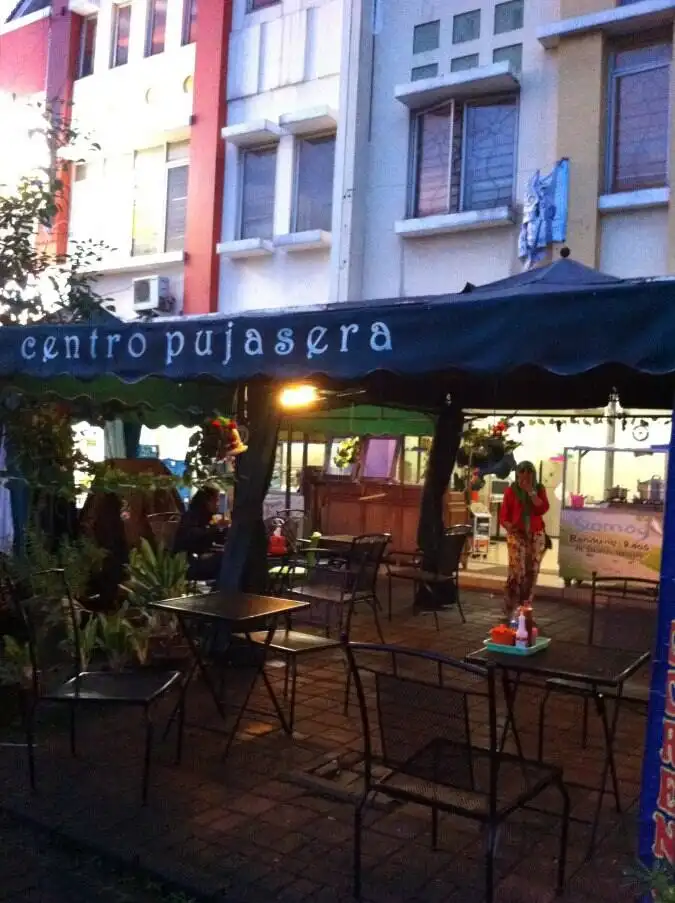 Centro Pujasera