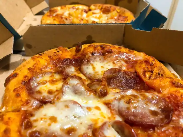 Domino's Pizza Food Photo 6