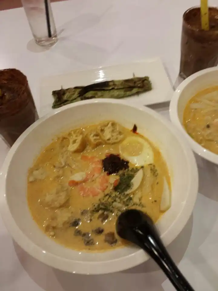 328 Katong Laksa