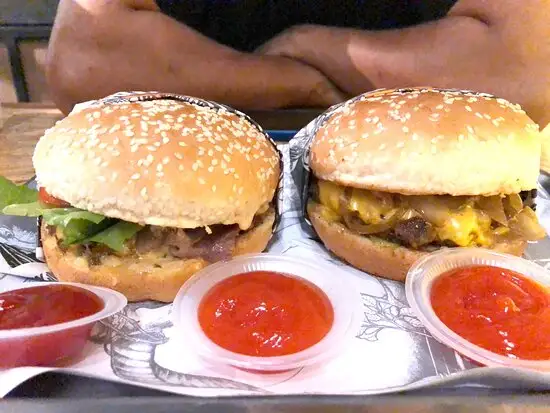 Gambar Makanan Lawless Burger Bar 2