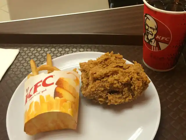KFC Taman Kinrara Food Photo 7