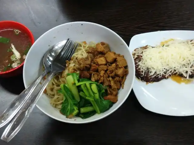 Gambar Makanan Bakso Raket & Bakmi Djogja Pak Trisno 3