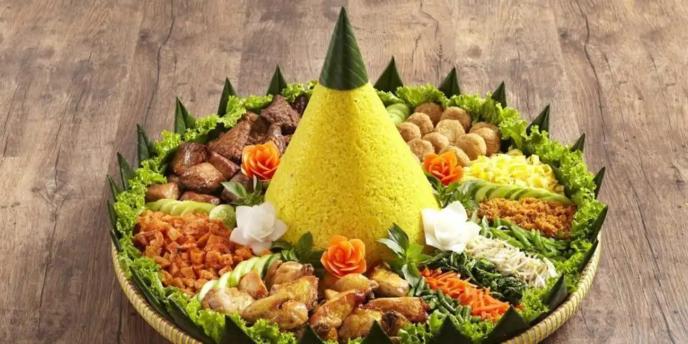 Nasi Kuning Hwa Ind, Simpang Borobudur