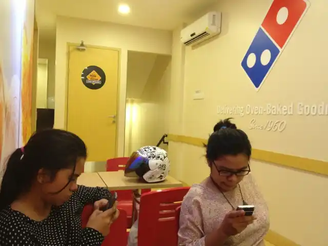 Gambar Makanan Domino Pizza 12