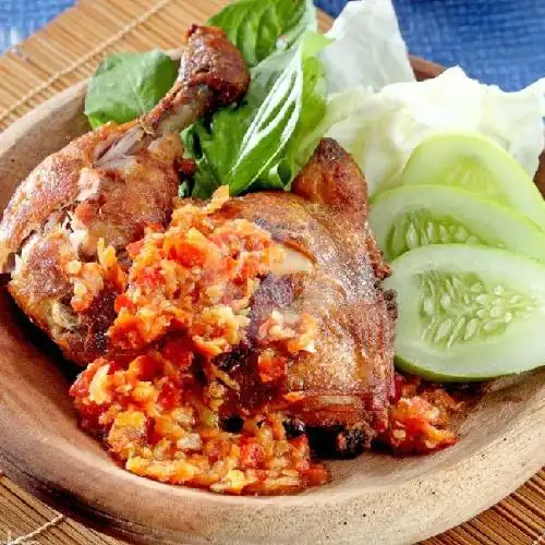 Gambar Makanan Ayam penyet jeletot dapoer manik, Pacuan kuda 1 14