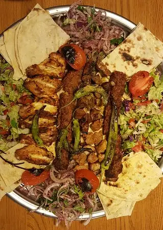 Adanalı Beybaba Kebap'nin yemek ve ambiyans fotoğrafları 1