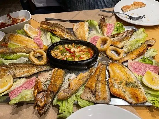 El Marina Restaurant'nin yemek ve ambiyans fotoğrafları 3