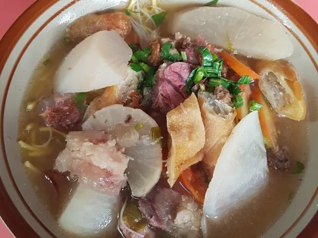 Soto Mie Pak Kumis