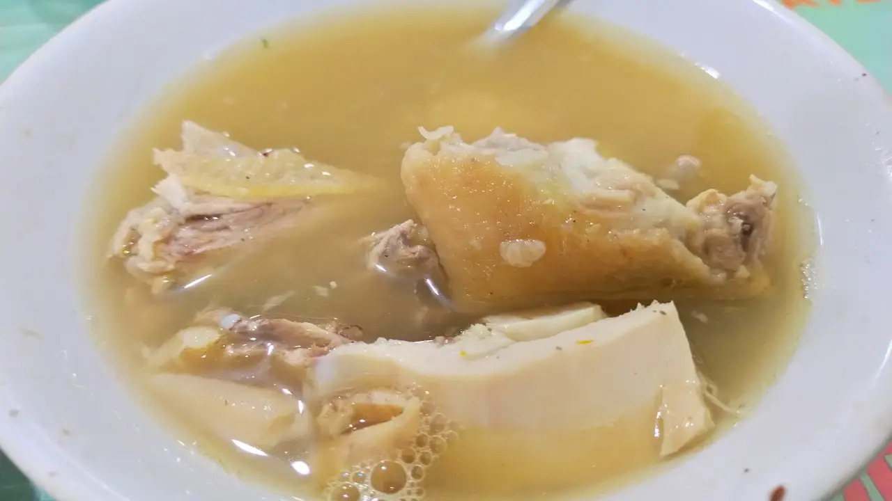 Sop Ayam Pak Min Klaten