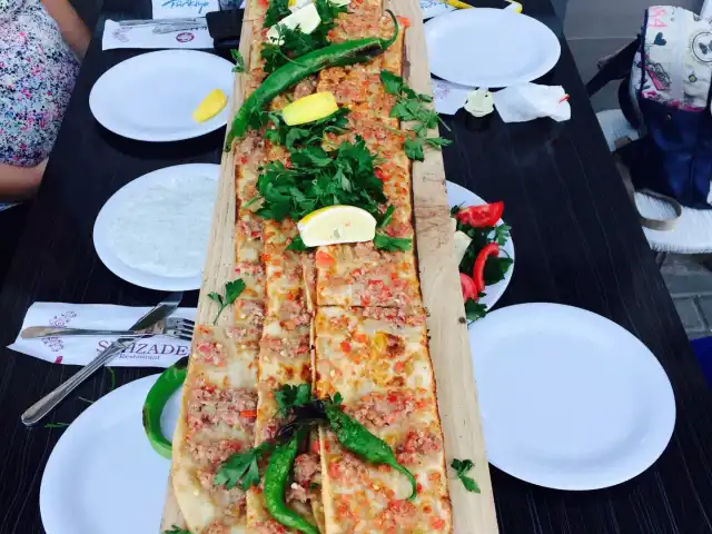 Şehzade Etli Ekmek Kebab'nin yemek ve ambiyans fotoğrafları 2