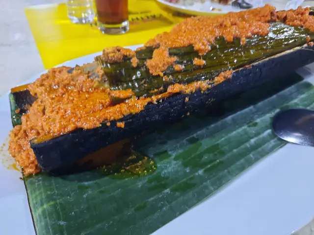 Gambar Makanan Pondok Ikan Bakar Khas Kalimantan 2