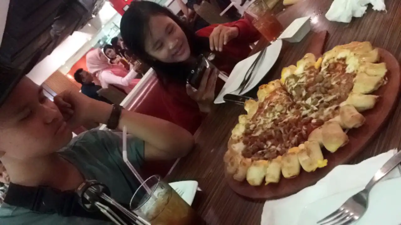 Pizza Hut Tunjungan Plaza