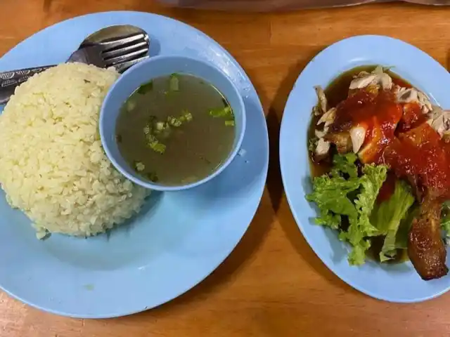 Gerai Nasi Ayam Mak Esah