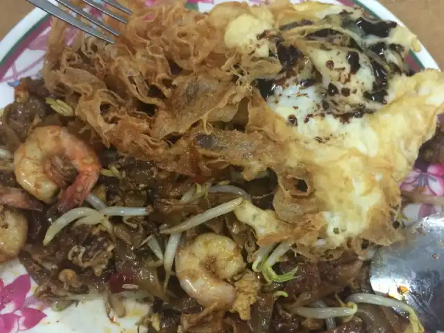 KKM Duck Egg Char Kuey Teow Food Photo 3