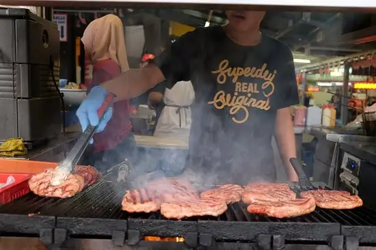 Burger Bakar Abang Burn Food Photo 3