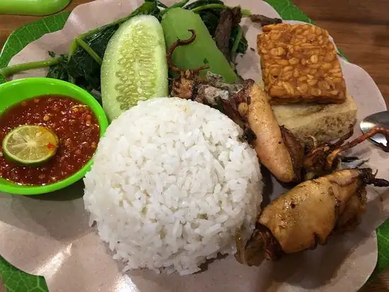 Nasi Tempong Indra