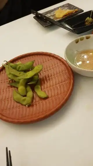 Kaiten Sushi & Hotpot