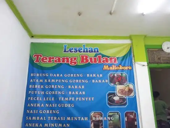 Gambar Makanan Terang Bulan 4