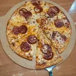 Mr. Pizza Food Photo 1