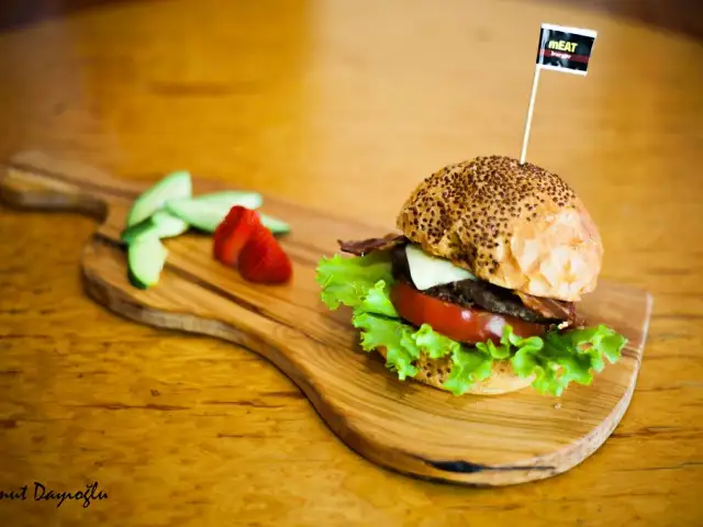 Meat Burger & Steakhouse'nin yemek ve ambiyans fotoğrafları 11