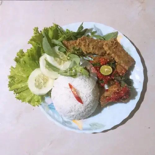 Gambar Makanan Ayam Penyet Alvira, Rappocini 4