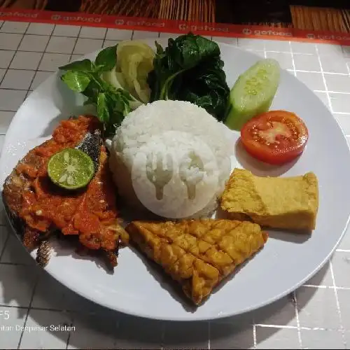 Gambar Makanan Nasi Tempong Penyetan Mbak Nur-Renon, Denpasar Selatan/Denpasar. 3