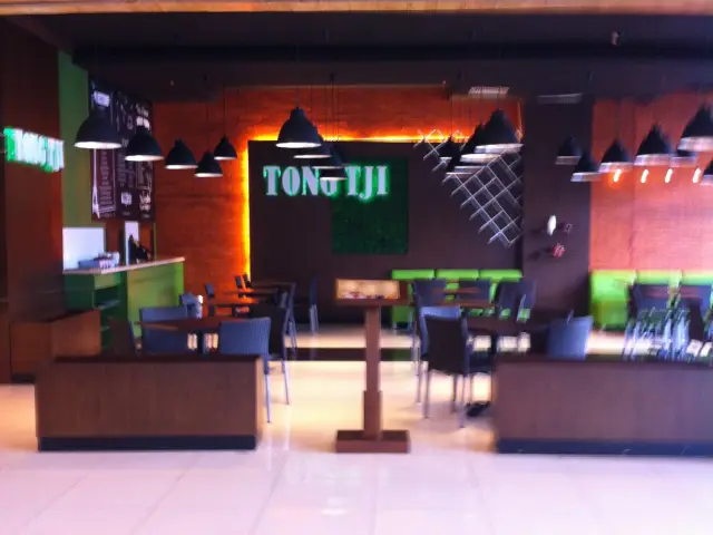 Gambar Makanan Tong Tji Teahouse 4