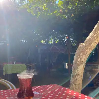 Samatya Kültür Derneği Nargile Cafe Restoran