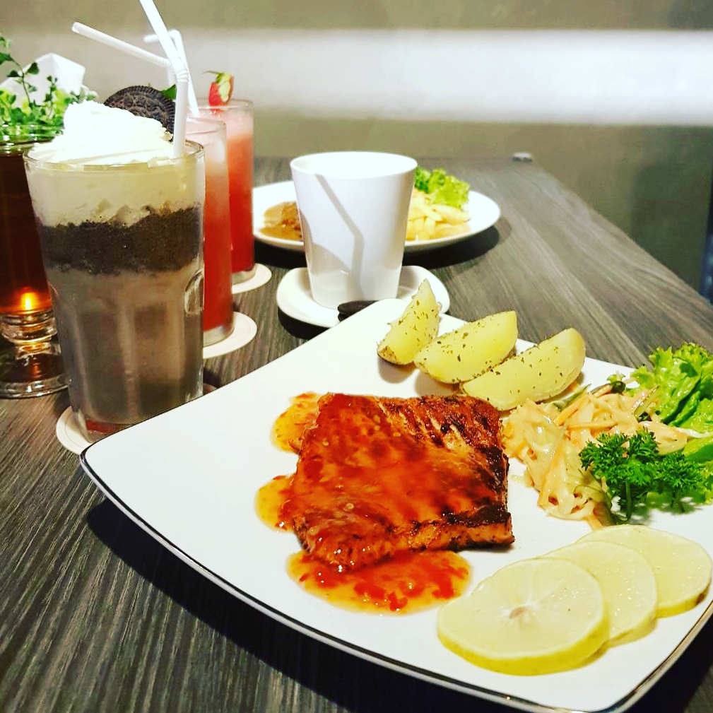 Ibza's Bar And Lounge Terdekat - Restoran Dan Tempat Makan Western Food ...