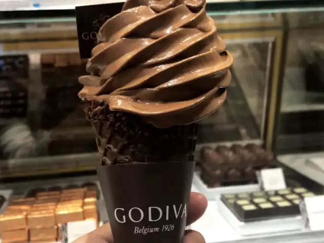 GODIVA Chocolatier Food Photo 13